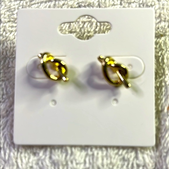 Elegant Gold Tone Knot Earrings - Picture 1 of 4